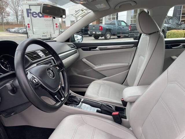 2017 Volkswagen Passat 1.8T SE