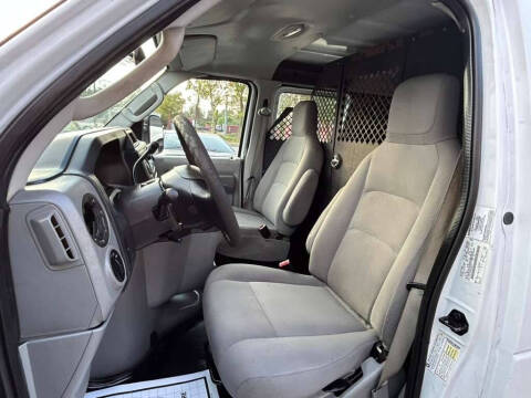 2011 Ford E-Series E-150