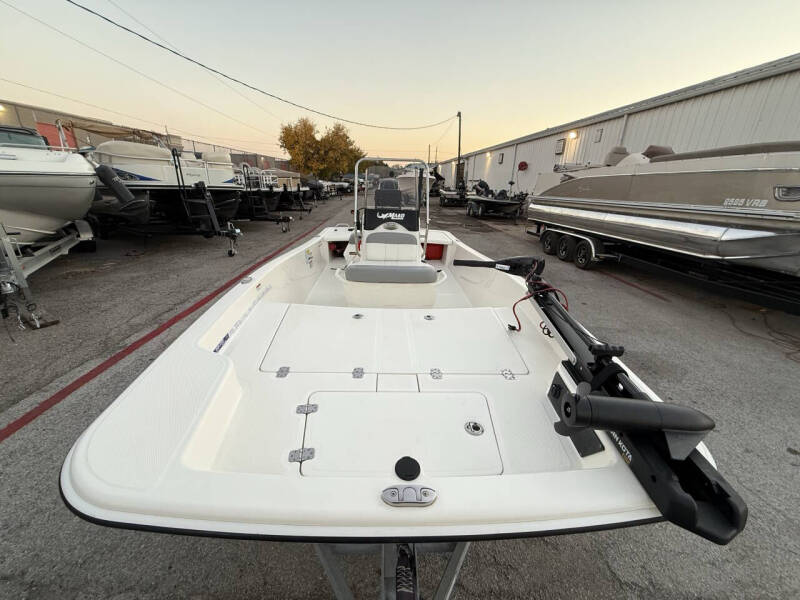 2023 Mako Pro Skiff 15 CC