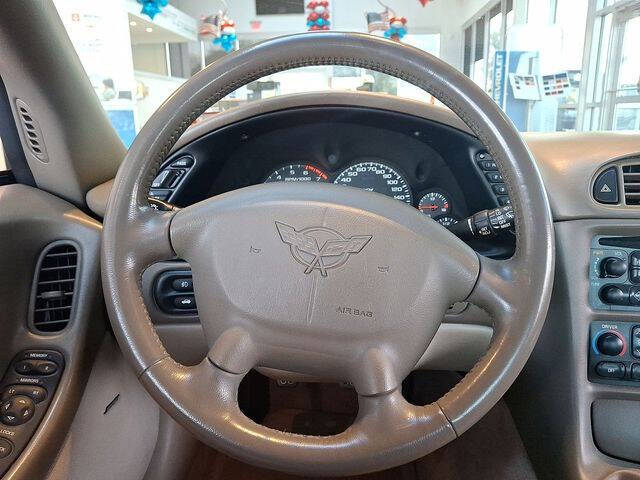2004 Chevrolet Corvette