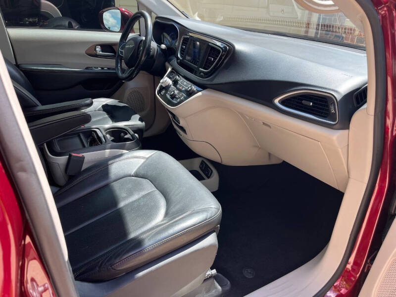2019 Chrysler Pacifica Touring L