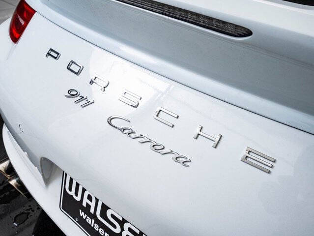 2015 Porsche 911 Carrera