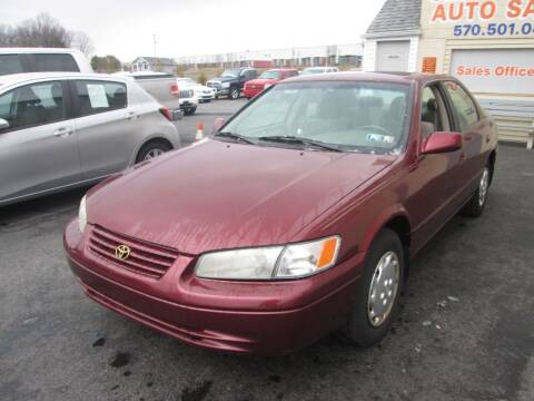 1999 Toyota Camry for sale at Small Town Auto Sales in Hazleton PA