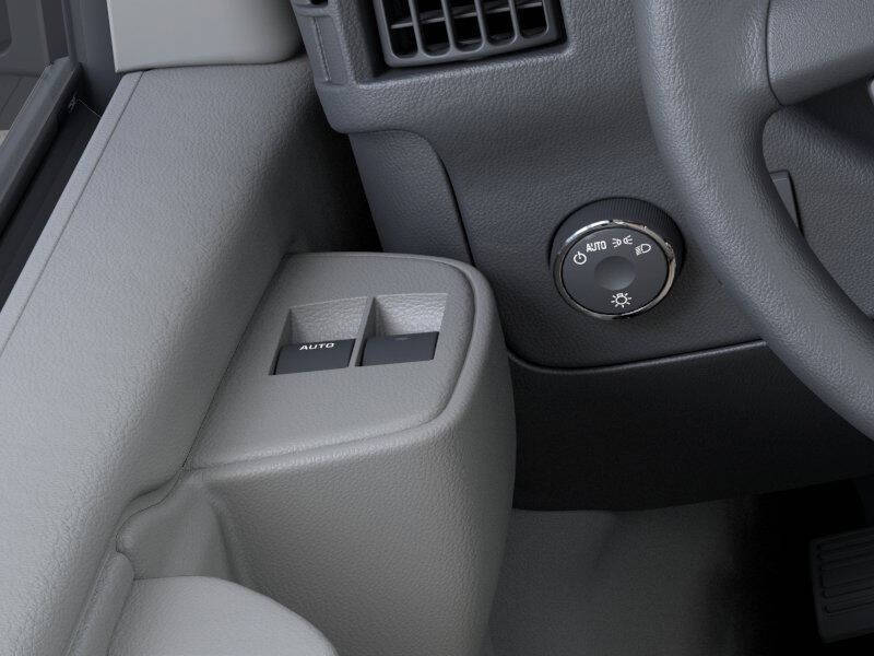 2025 Chevrolet Express 3500