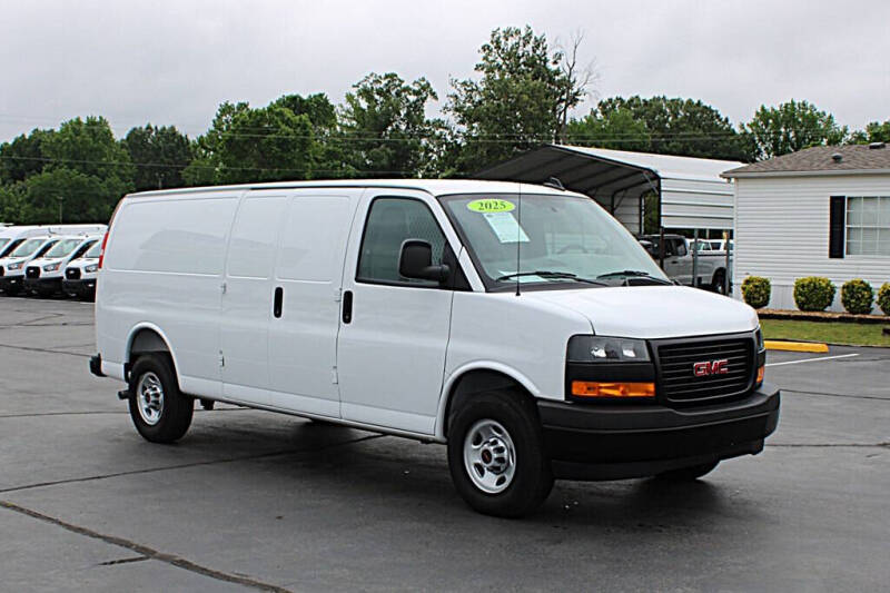 2025 GMC Savana 2500