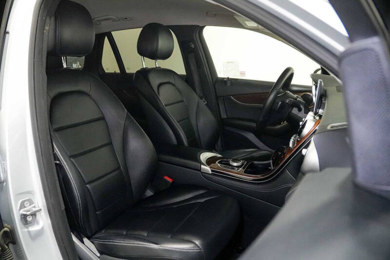 2017 Mercedes-Benz GLC GLC 300