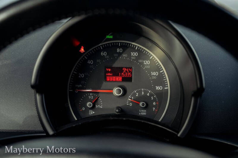 2010 Volkswagen New Beetle