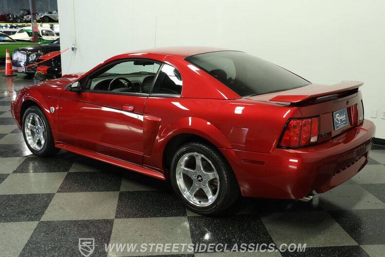 2004 Ford Mustang GT Deluxe