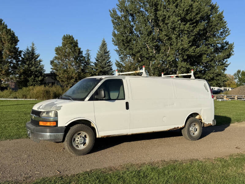 2009 Chevrolet Express Cargo Work Van's photo