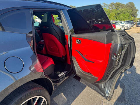 2021 Aston Martin DBX