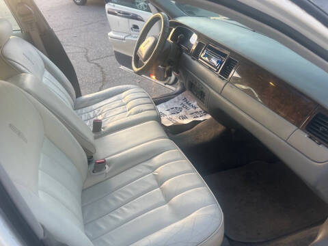 1998 Lincoln Town Car Executive