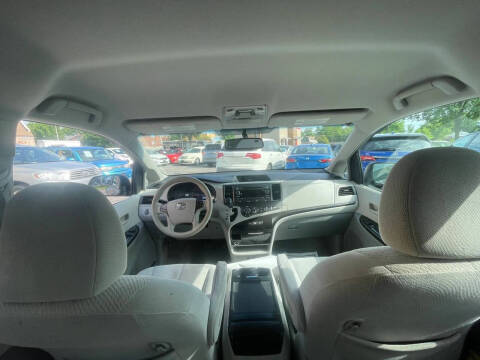 2014 Toyota Sienna