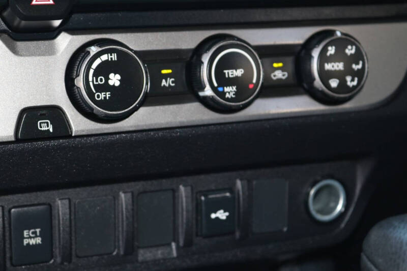 2020 Toyota Tacoma SR