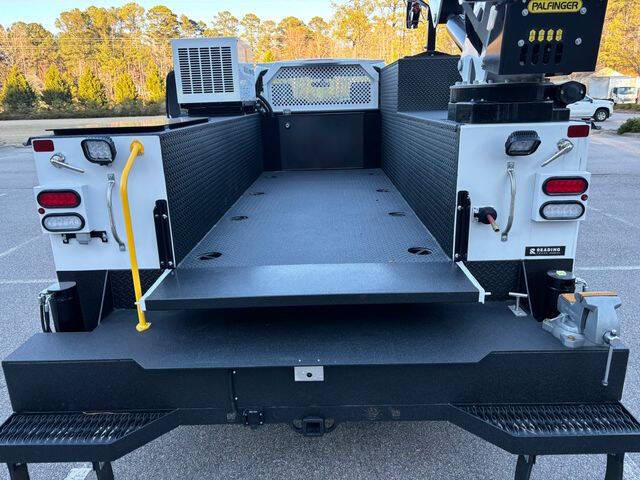 2024 Chevrolet Silverado 5500HD