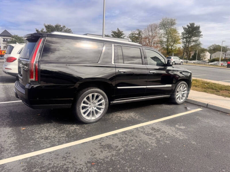 2019 Cadillac Escalade ESV Premium Luxury