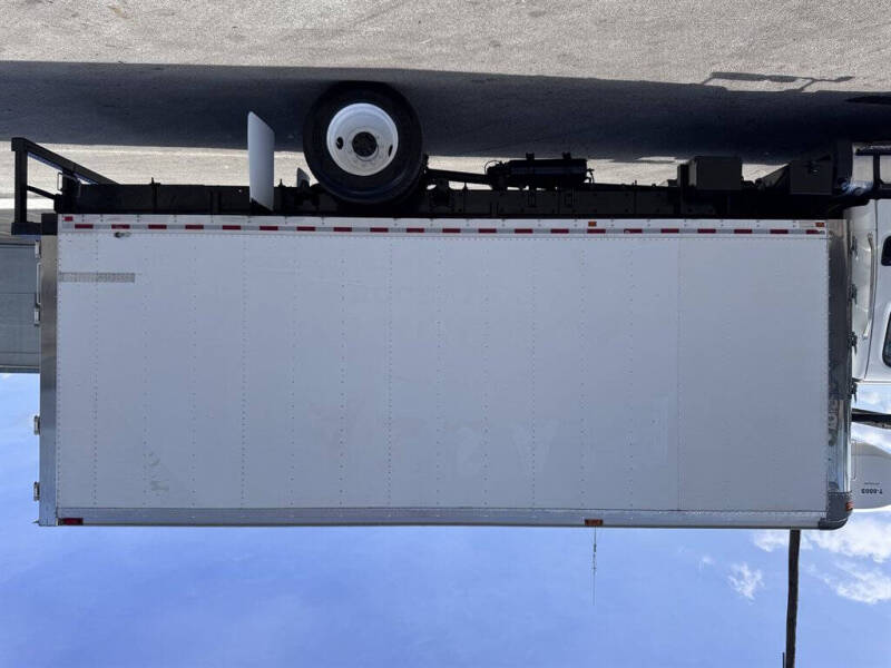 2018 Freightliner M2 106