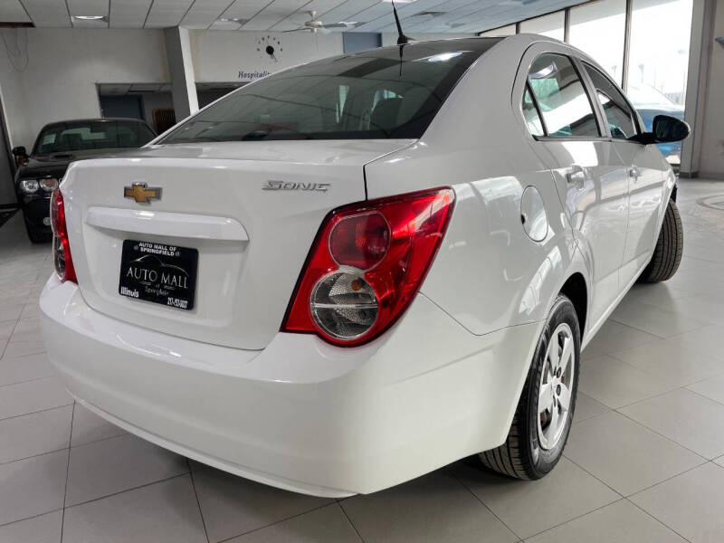 2013 Chevrolet Sonic LS Manual