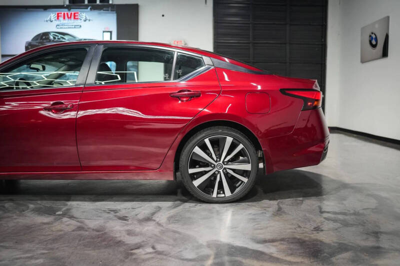 2021 Nissan Altima 2.5 SR