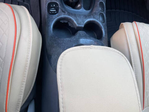 2004 Toyota Sequoia SR5