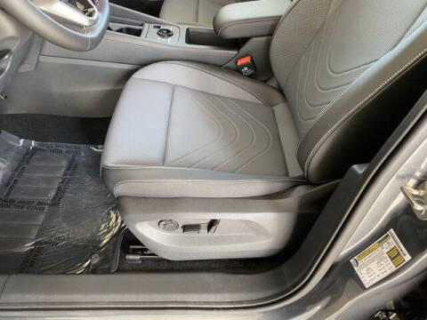 2025 Volkswagen Tiguan SE 4Motion