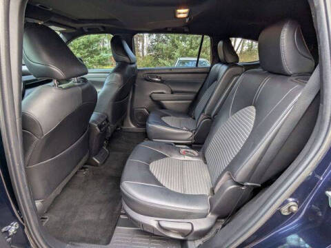 2022 Toyota Highlander XSE