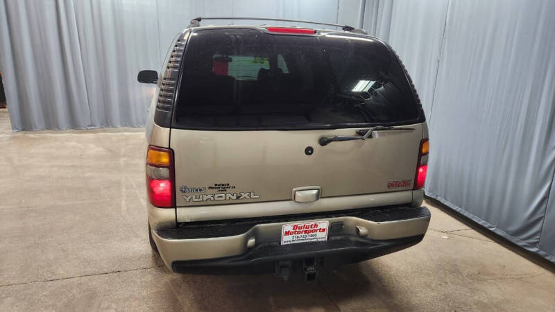 2002 GMC Yukon XL Denali