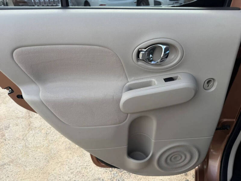 2011 Nissan cube