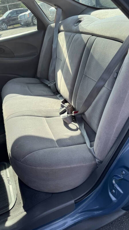 1999 Ford Taurus SE