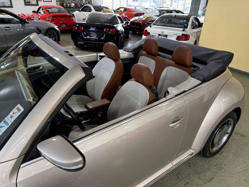 2015 Volkswagen Beetle Convertible 1.8T Classic PZEV