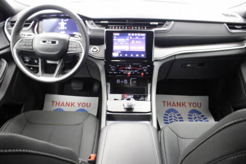 2025 Jeep Grand Cherokee Laredo X