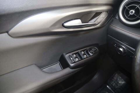 2024 Alfa Romeo Tonale Hybrid Ti