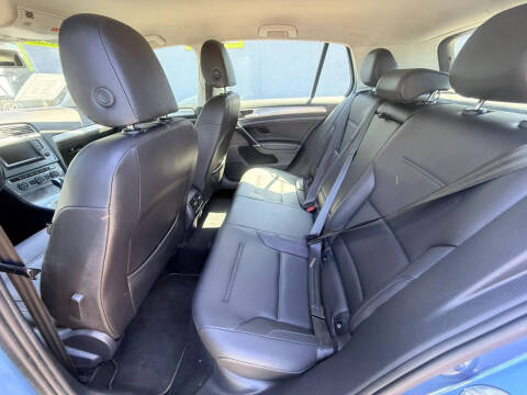 2015 Volkswagen e-Golf SEL Premium