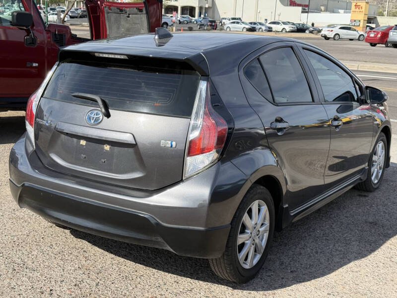 2017 Toyota Prius c Three