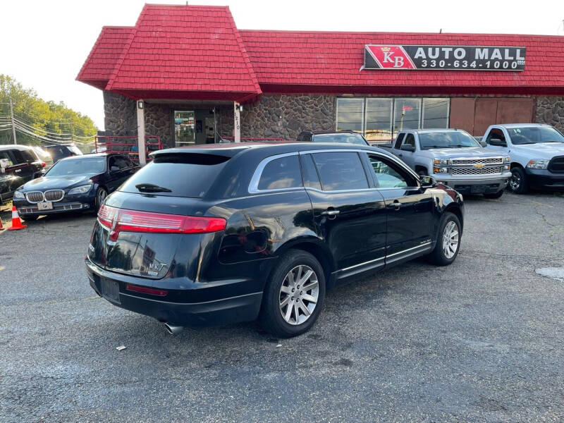 2014 Lincoln MKT Town Car Livery Fleet