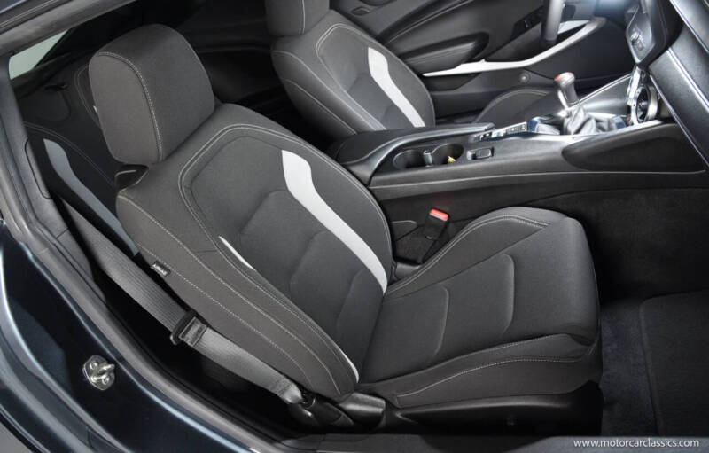 2021 Chevrolet Camaro LT1