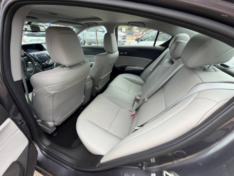 2017 Acura ILX w/Premium