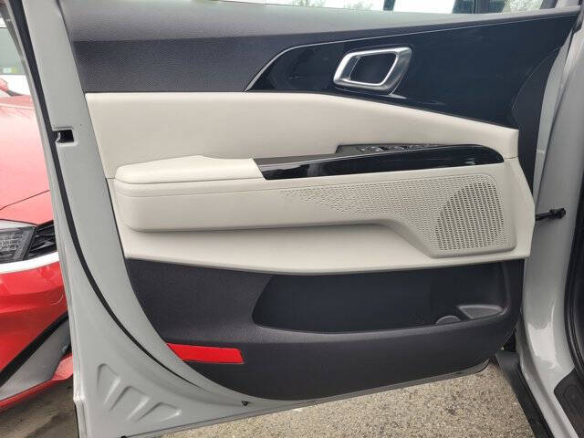 2024 Kia Carnival EX