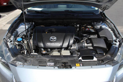 2018 Mazda MAZDA3 Touring