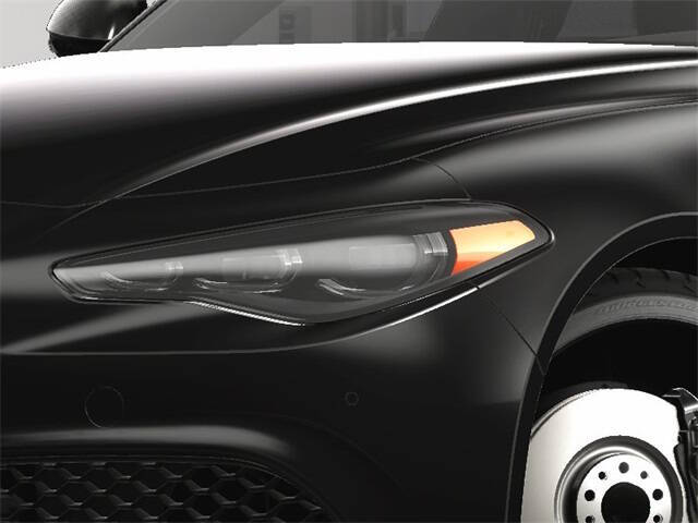 2025 Alfa Romeo Giulia Intensa