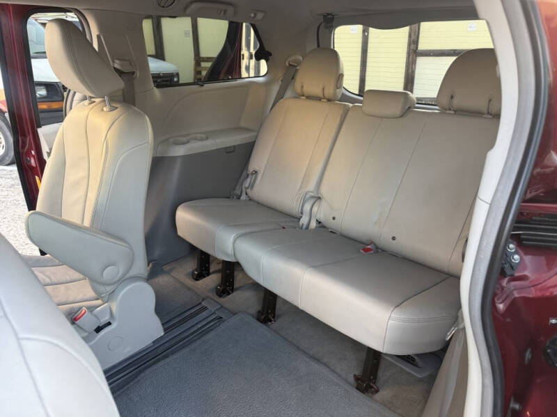 2013 Toyota Sienna