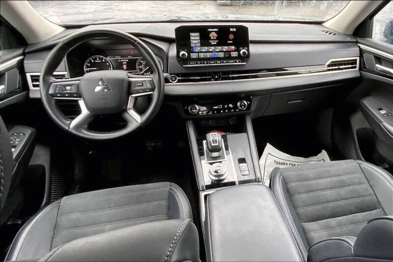 2024 Mitsubishi Outlander