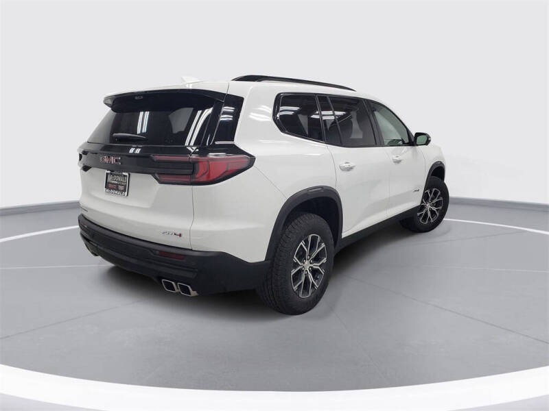 2026 GMC Acadia AT4