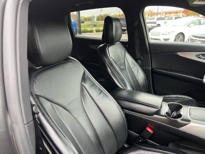 2020 Lincoln Nautilus Standard