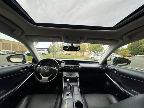 2015 Lexus IS 250 Crafted Line