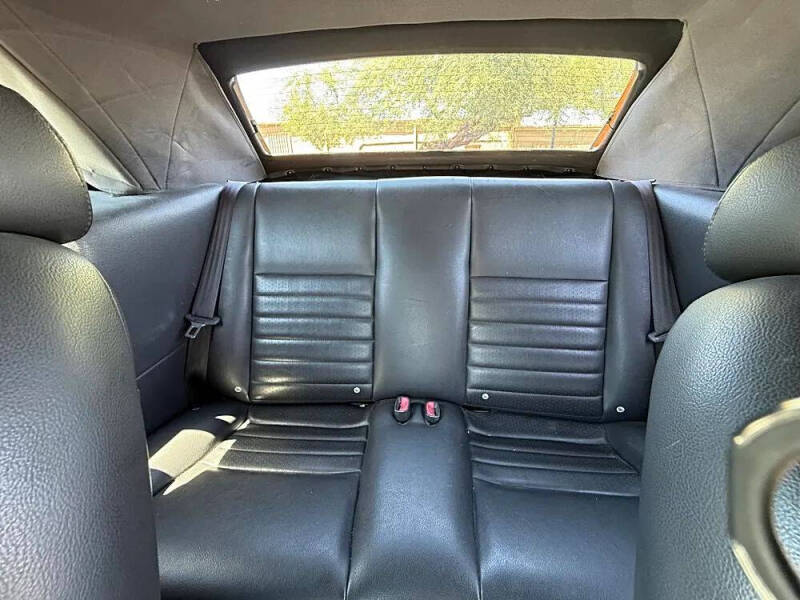 2004 Ford Mustang GT Deluxe