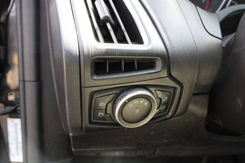 2015 Ford Focus Titanium