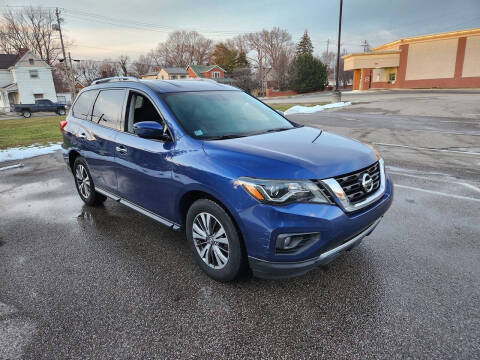 2017 Nissan Pathfinder SV