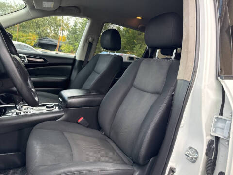 2018 Nissan Pathfinder S