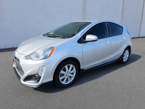 2017 Toyota Prius c Two