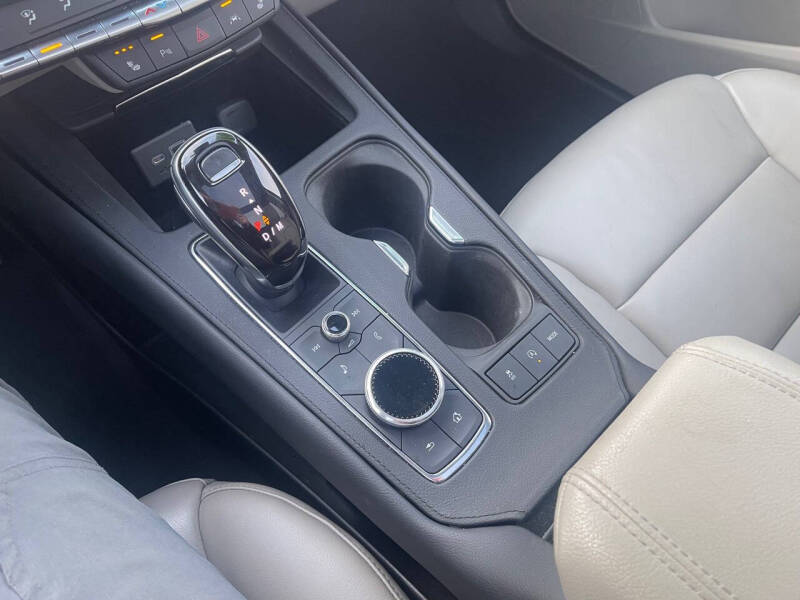 2021 Cadillac XT4 Premium Luxury